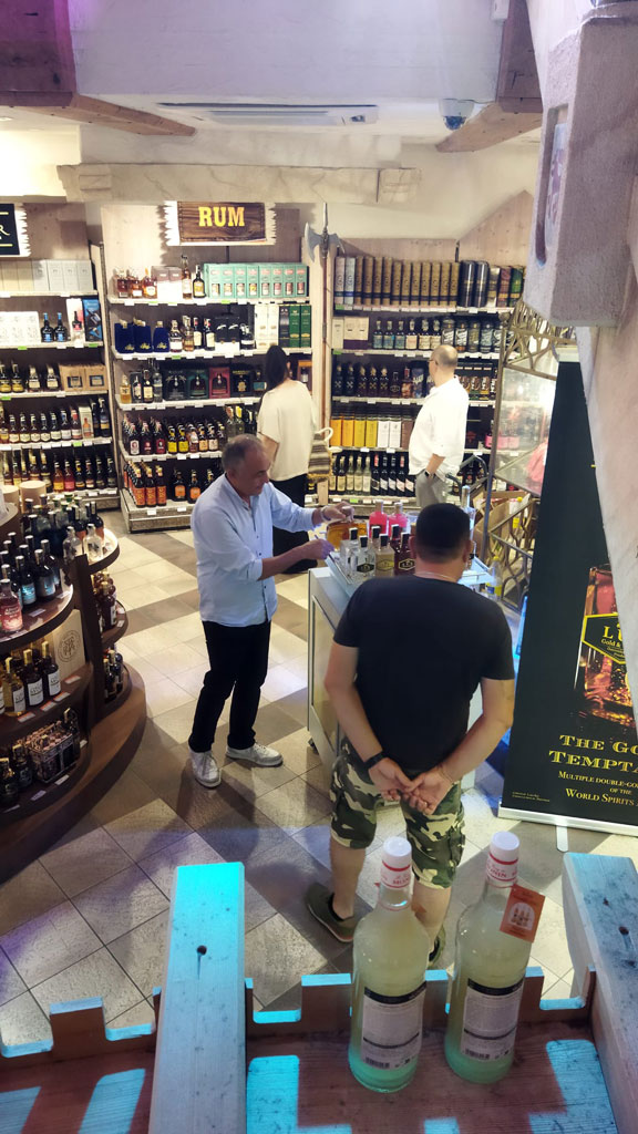 LUX SPIRITS Verkostung – Family City (1)