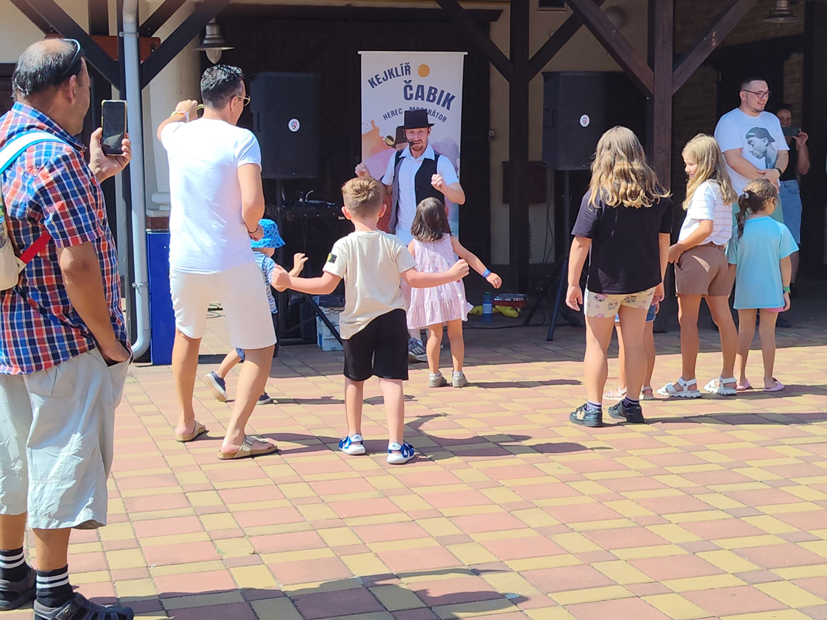 Kinderdisco mit Gaukler Čabíkem – Family City (3)
